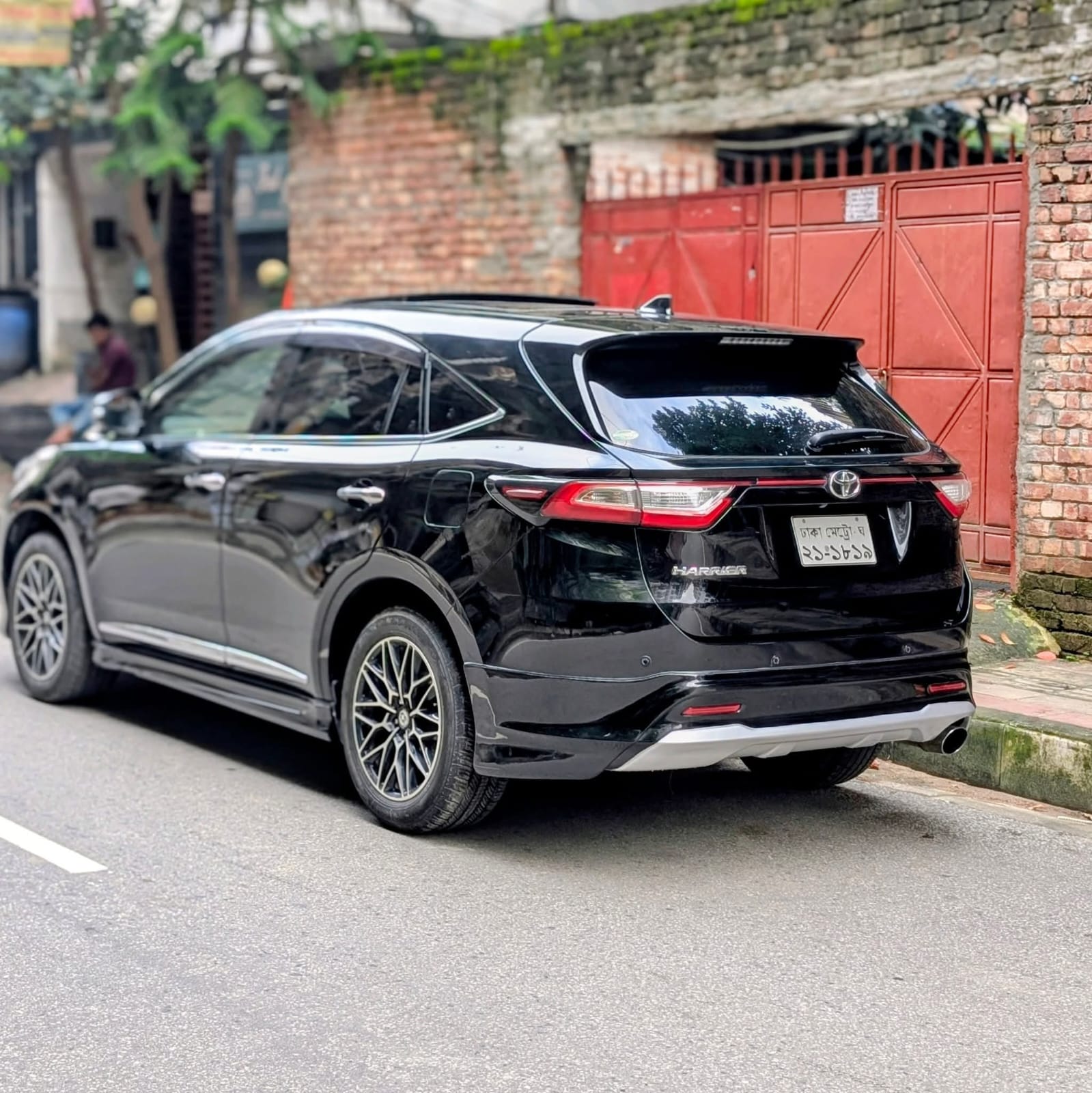 Toyota Harrier Progress - Model 2017