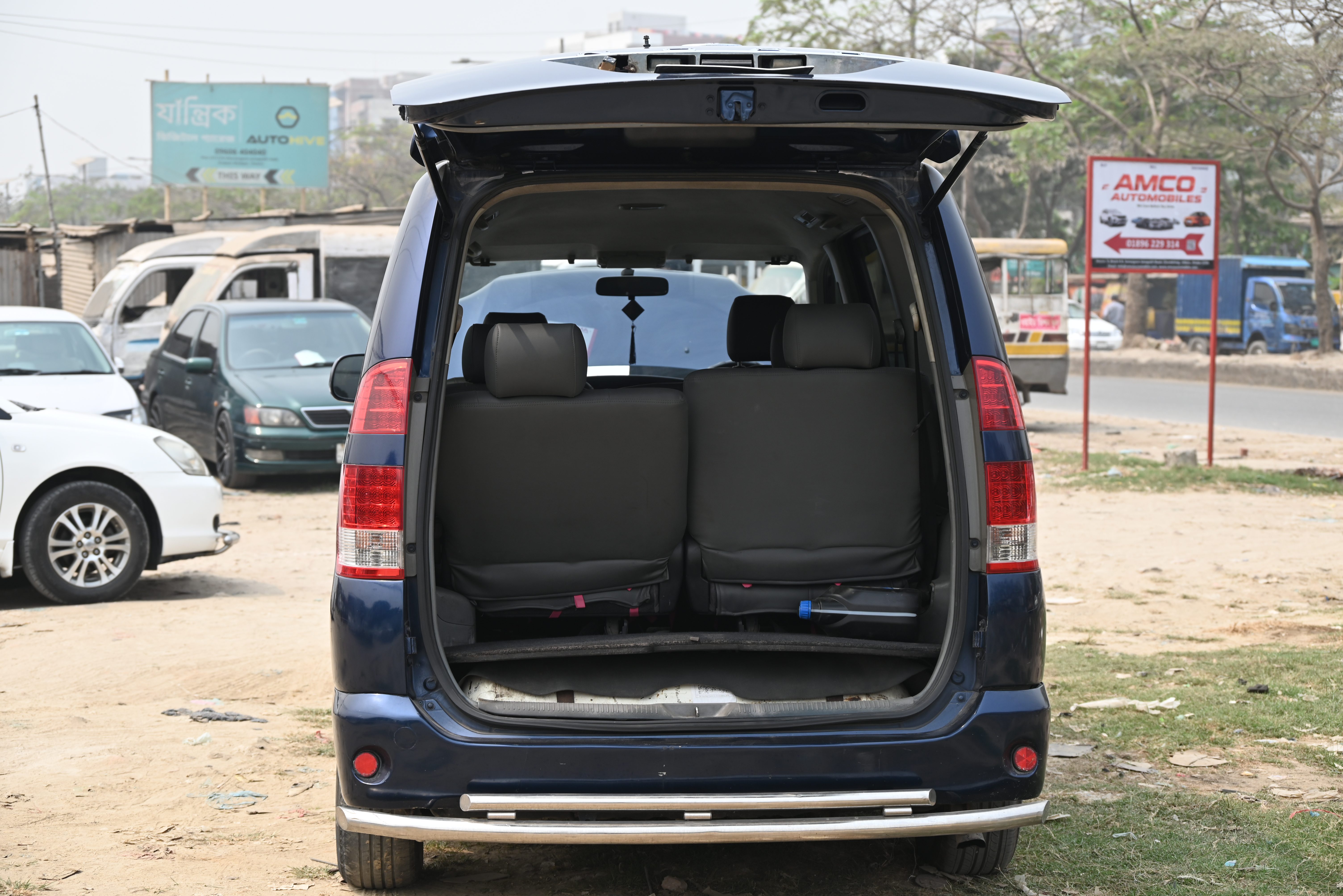 X-Noah-Toyota (2004)